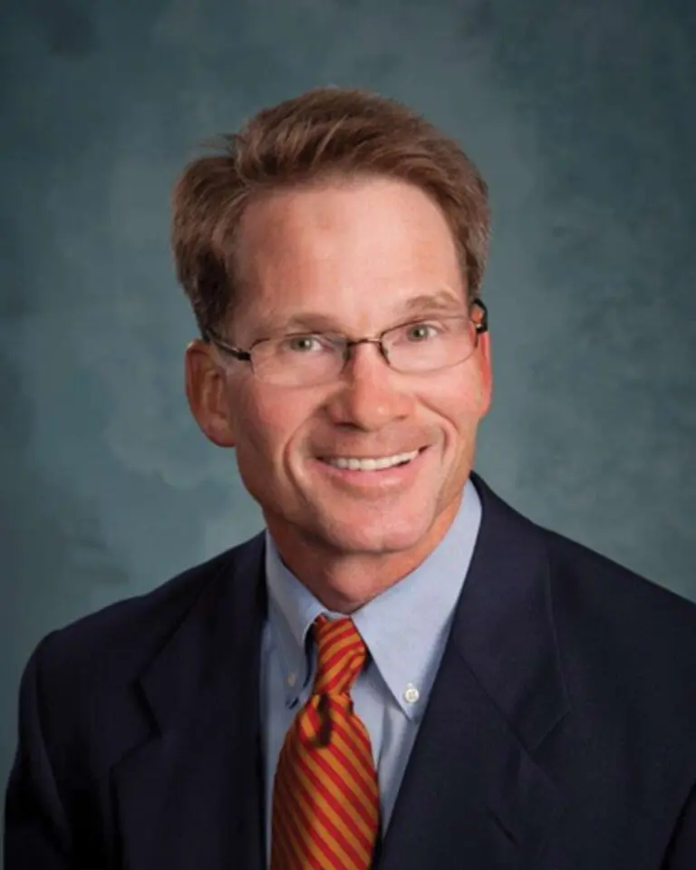 Clark W Antonson, MD