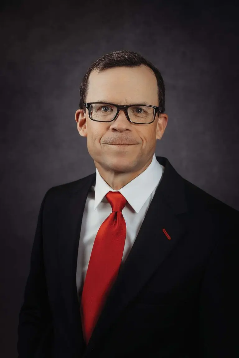 David J Clare, MD