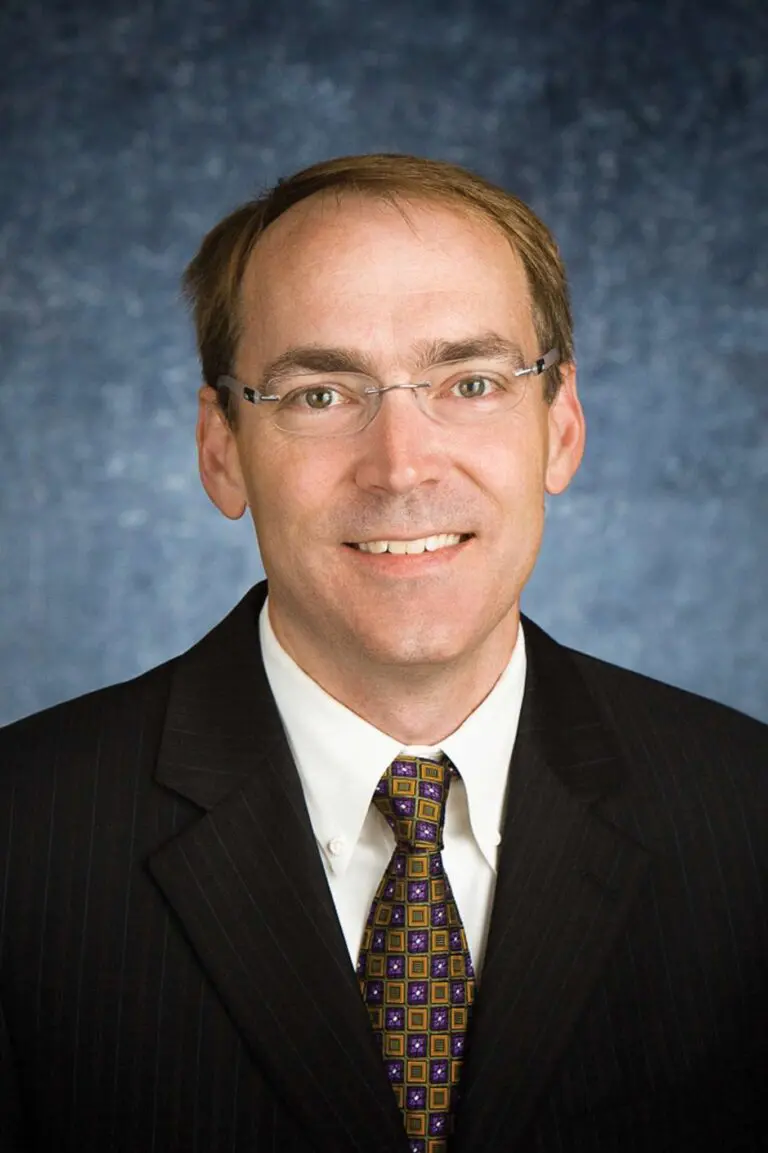 Eric J Crimmins, MD