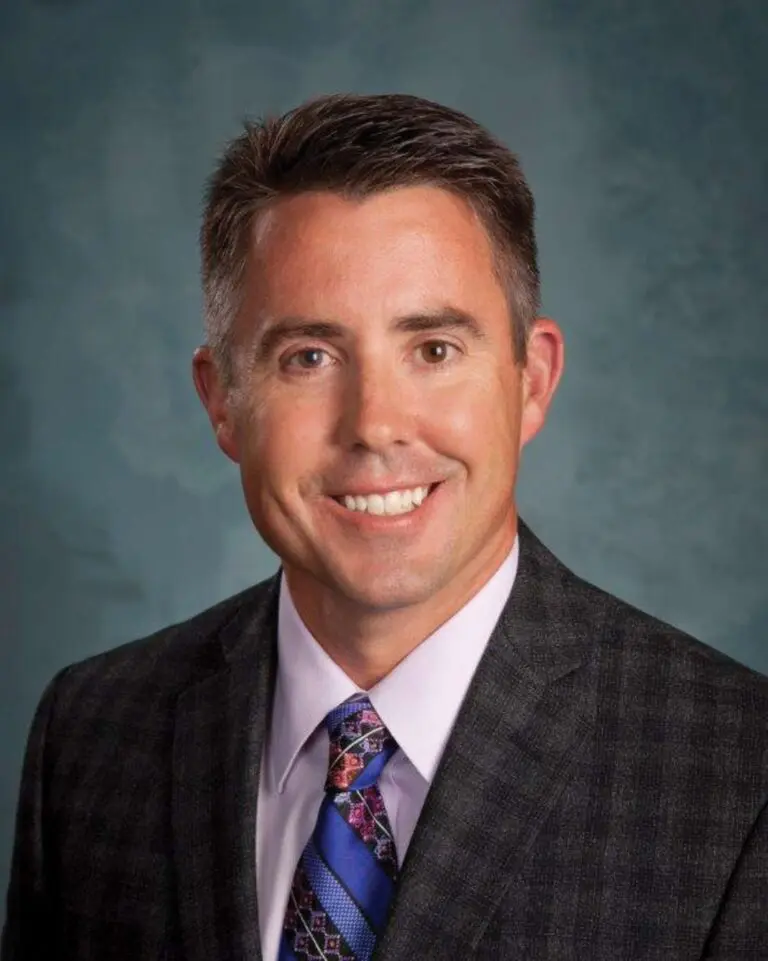 Matthew J Hrnicek, MD
