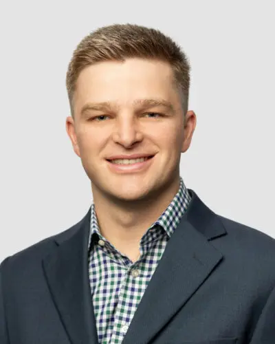Derek P Hutchins, MD