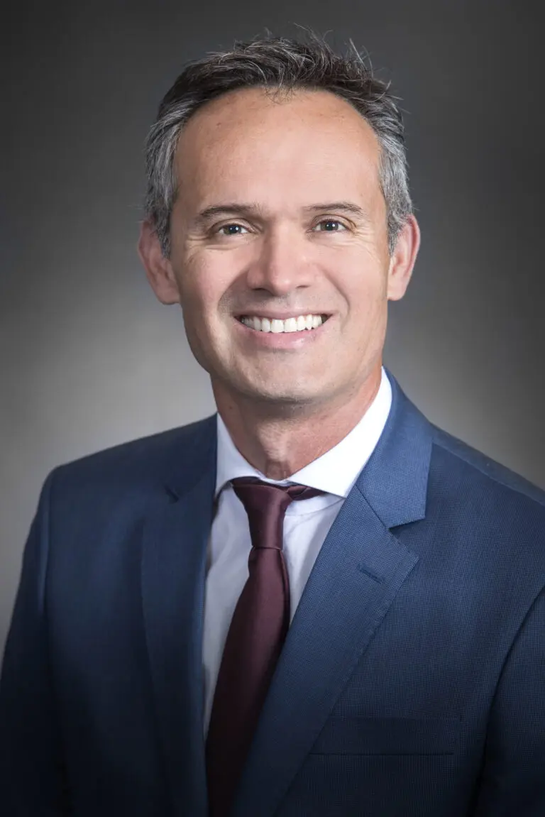 Gustavo R Machado, MD
