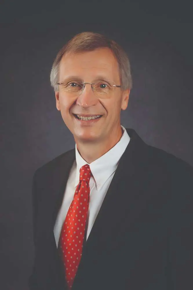 Daniel R Ripa, MD