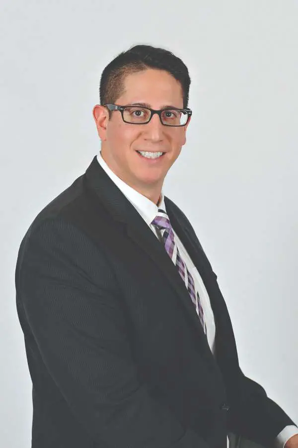 Edmundo Rivera, MD