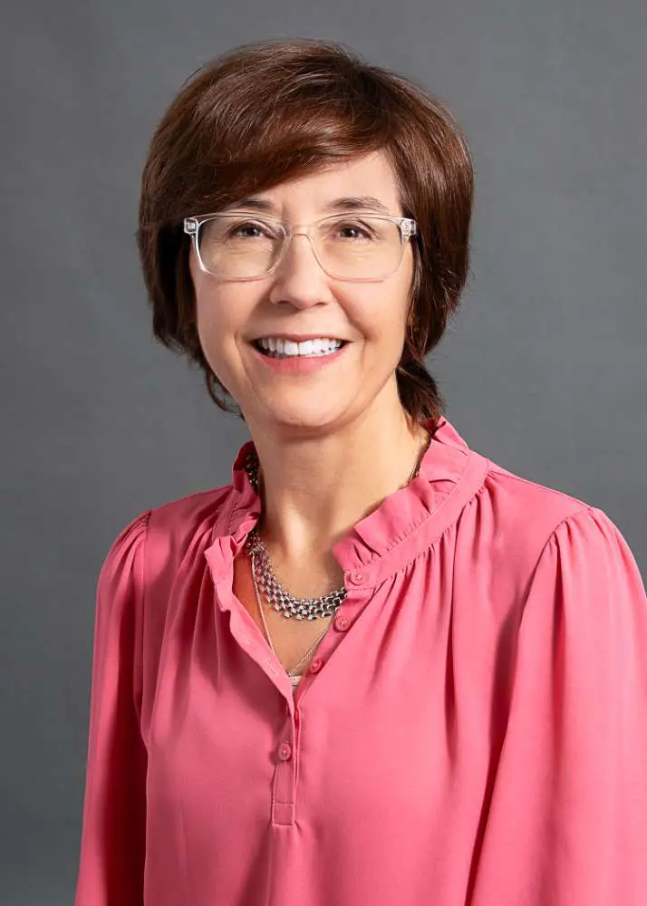 Suzanne M Vandenhul, MD