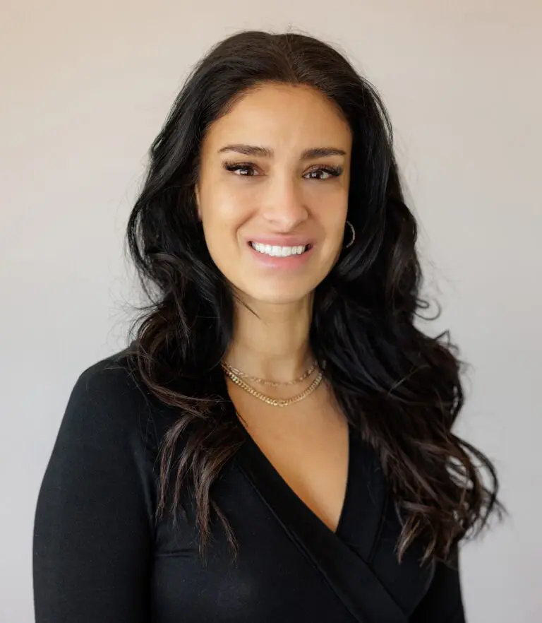 Sahra Niazi, MD