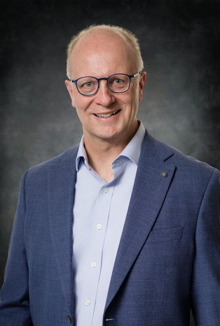 John F Trapp, MD