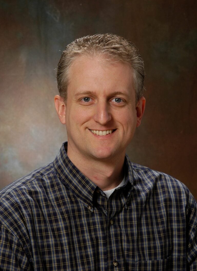 Ryan D DeHaan, MD